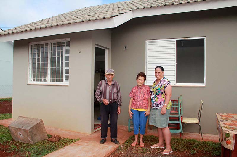 FAMÍLIAS COMEÇAM A HABITAR O RESIDENCIAL SANTA MARIA